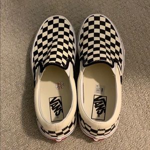 Women’s 8.5 checkered vans